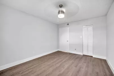 4200 Community Drive, West Palm Beach, FL 33409 - Photo 17