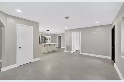 3374 Florida Boulevard, Palm Beach Gardens, FL 33410 - Photo 7