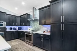 10361 NW 54th Pl, Coral Springs, FL 33076 - Photo 7