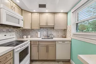 1121 Cambridge F, Deerfield Beach, FL 33442 - Photo 13