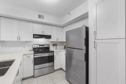 131 Yacht Club Way #106, Hypoluxo, FL 33462 - Photo 9