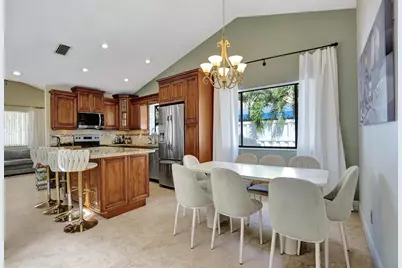 10527 Zurich Street, Cooper City, FL 33026 - Photo 13