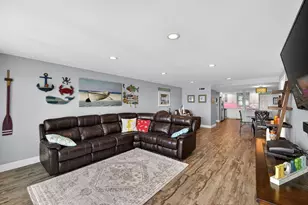 3040 Lake Shore Dr, Riviera Beach, FL 33404 - Photo 19