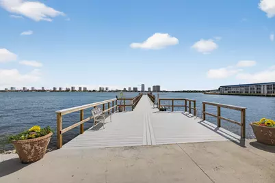 3040 Lake Shore Drive, Riviera Beach, FL 33404 - Photo 47