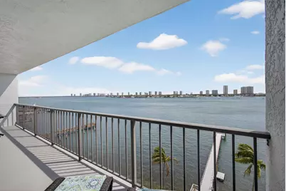 3040 Lake Shore Drive, Riviera Beach, FL 33404 - Photo 35