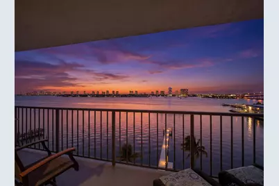 3040 Lake Shore Drive, Riviera Beach, FL 33404 - Photo 1