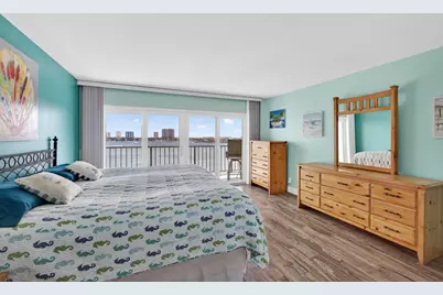 3040 Lake Shore Drive, Riviera Beach, FL 33404 - Photo 21