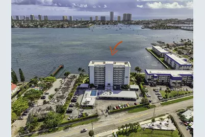 3040 Lake Shore Drive, Riviera Beach, FL 33404 - Photo 3
