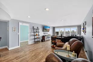 3040 Lake Shore Dr, Riviera Beach, FL 33404 - Photo 15