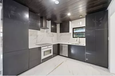 2529 Rainbow Drive, Fort Pierce, FL 34981 - Photo 7