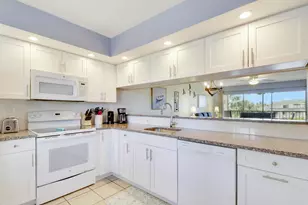 275 Palm Ave, Jupiter, FL 33477 - Photo 23