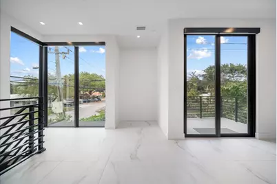 1052 N Victoria Park Road, Fort Lauderdale, FL 33304 - Photo 9