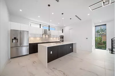 1052 N Victoria Park Road, Fort Lauderdale, FL 33304 - Photo 17