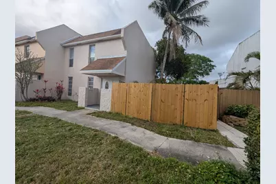 1325 Silverado #1325, North Lauderdale, FL 33068 - Photo 3