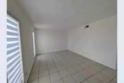 1325 Silverado #1325, North Lauderdale, FL 33068 - Photo 7