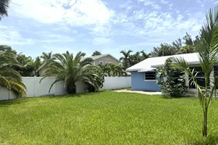 1916 Coconut Dr, Fort Pierce, FL 34949 - Photo 27