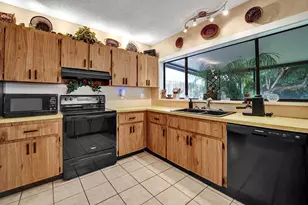 8650 SW 51st St, Cooper City, FL 33328 - Photo 35