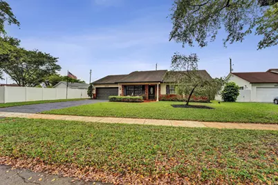 8650 SW 51st Street, Cooper City, FL 33328 - Photo 3