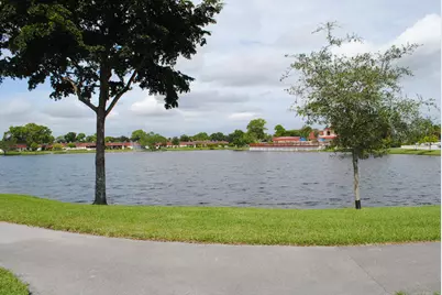 815 Salem Lane, Lake Worth, FL 33467 - Photo 5