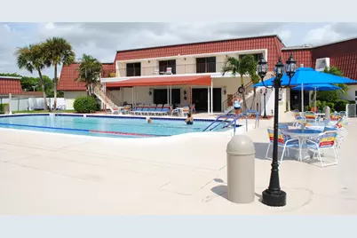 815 Salem Lane, Lake Worth, FL 33467 - Photo 9