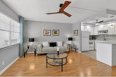 2074 Cambridge D, Deerfield Beach, FL 33442 - Photo 7