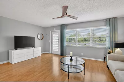 2074 Cambridge D, Deerfield Beach, FL 33442 - Photo 5