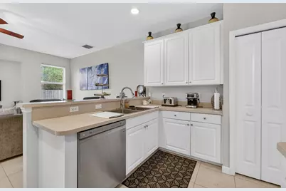 1373 SW Granville Avenue, Port Saint Lucie, FL 34953 - Photo 23