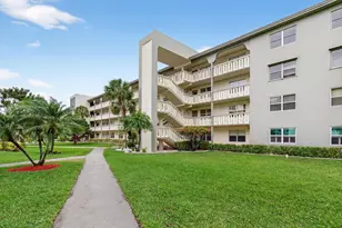 2902 Victoria Cir, Coconut Creek, FL 33066 - Photo 73