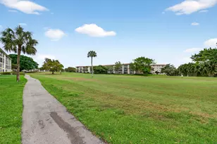 2902 Victoria Cir, Coconut Creek, FL 33066 - Photo 61