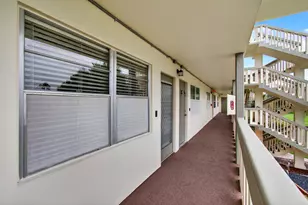 2902 Victoria Cir, Coconut Creek, FL 33066 - Photo 5