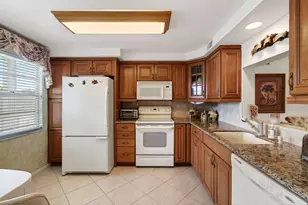 2902 Victoria Cir, Coconut Creek, FL 33066 - Photo 33