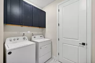 2455 Primrose Pl, Oakland Park, FL 33309 - Photo 39