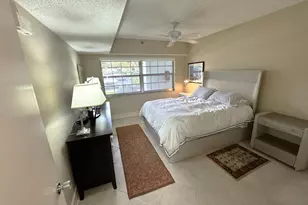 625 Oaks Dr, Pompano Beach, FL 33069 - Photo 9