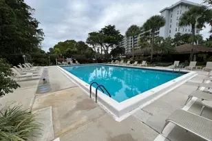 625 Oaks Dr, Pompano Beach, FL 33069 - Photo 31