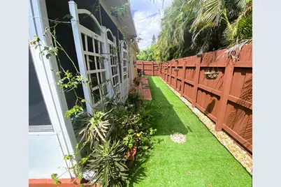 4570 NW 16th Avenue, Tamarac, FL 33309 - Photo 5