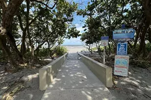 226 Seabreeze Cir, Jupiter, FL 33477 - Photo 15