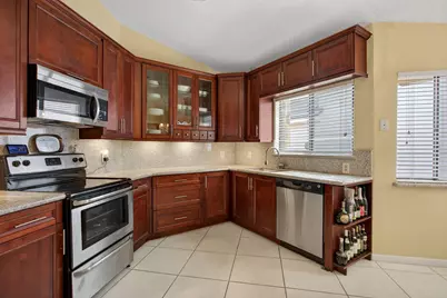 1960 NW 34th Avenue, Coconut Creek, FL 33066 - Photo 7