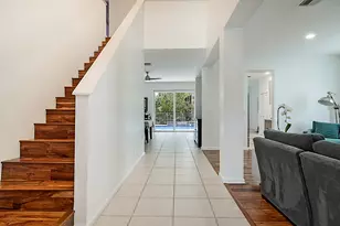 458 Woodview Cir, Palm Beach Gardens, FL 33418 - Photo 5