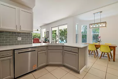 458 Woodview Circle, Palm Beach Gardens, FL 33418 - Photo 19