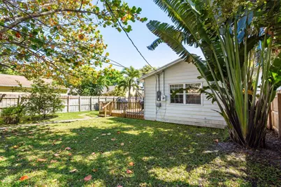 215 S Palmway, Lake Worth Beach, FL 33460 - Photo 35