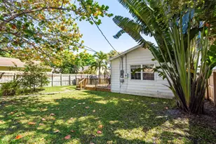 215 S Palmway, Lake Worth Beach, FL 33460 - Photo 35