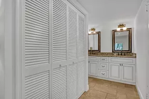 11863 Wimbledon Circle, Wellington, FL 33414 - Photo 17