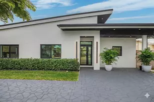 2634 SE 14th St, Pompano Beach, FL 33062 - Photo 1