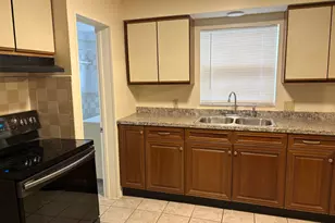 706 S 17th St, Fort Pierce, FL 34950 - Photo 3