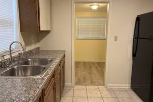 706 S 17th St, Fort Pierce, FL 34950 - Photo 5