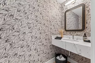 1040 Biscayne Blvd, Miami, FL 33132 - Photo 21