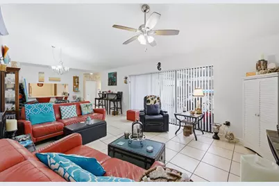 4702 Holly Lake Drive, Greenacres, FL 33463 - Photo 17