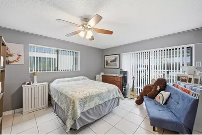 4702 Holly Lake Drive, Greenacres, FL 33463 - Photo 25