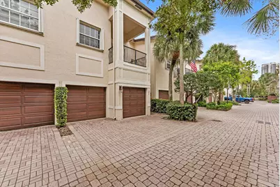 352 NE 7th Avenue, Fort Lauderdale, FL 33301 - Photo 1