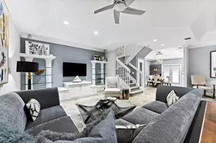 352 NE 7th Ave, Fort Lauderdale, FL 33301 - Photo 7